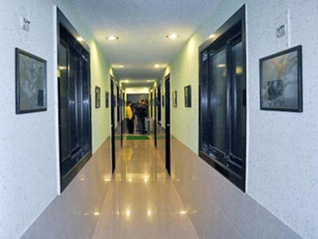 Hotel Om Residency Mumbai Exterior photo